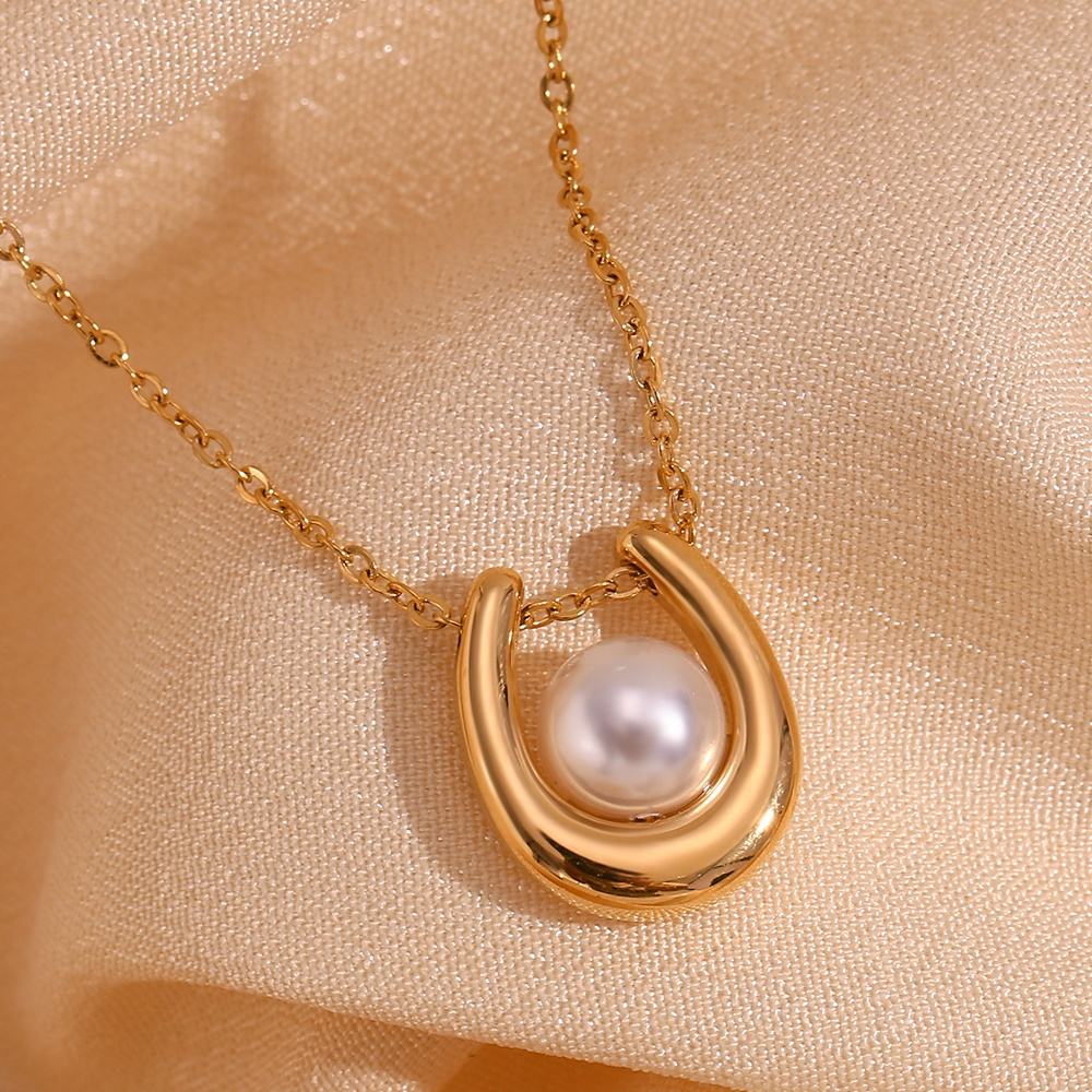 Imitation Pearl Pendant